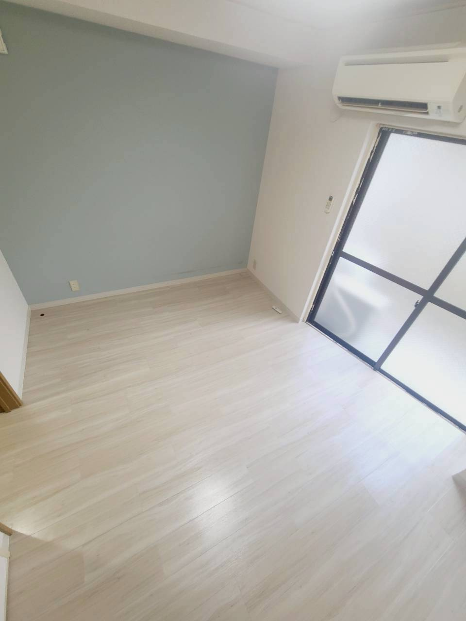 ジョイ甲子園の居間・リビング