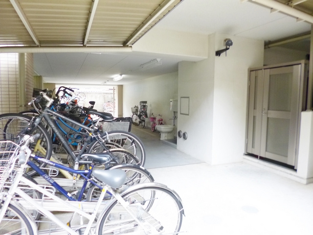 パークアクシス滝野川のその他共用部分|駐輪場もあります☆