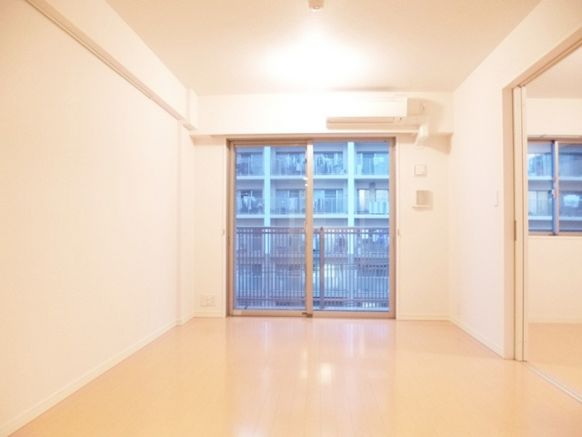 パークアクシス滝野川の居間・リビング|綺麗なリビングダイニングです