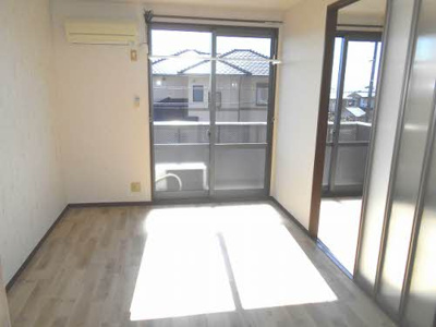 【洋室】 | カーサ虹ヶ丘