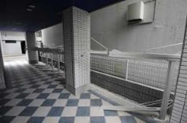 グランブルー森下のロビー