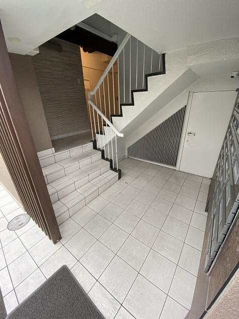 コンコード甲子園のエントランス