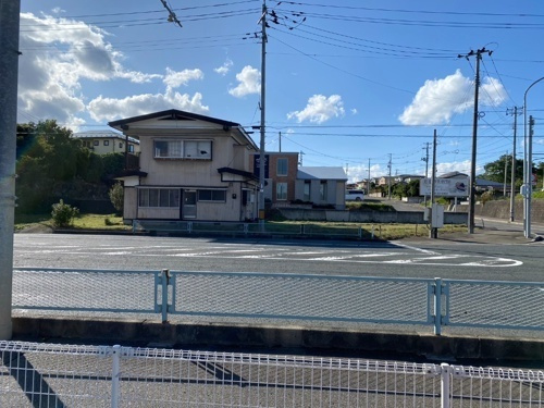 花巻市本館1丁目1-2