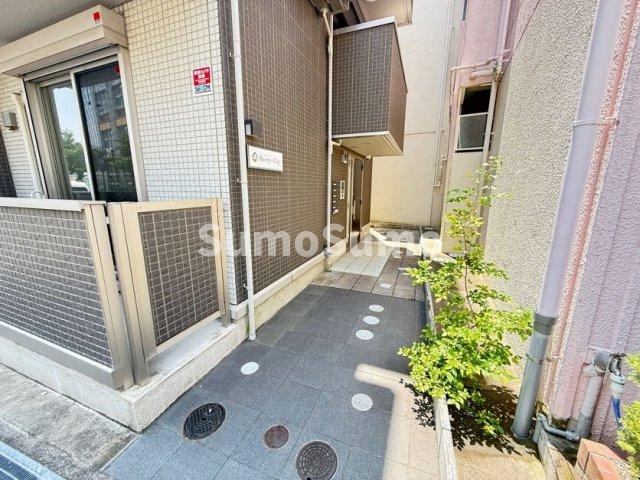 サニーシティーのエントランス