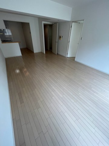 シャルム甲子園口の居間・リビング