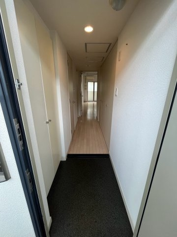 シャルム甲子園口の玄関