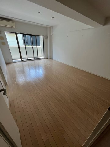 シャルム甲子園口の居間・リビング