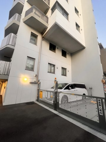 ザ・パークハビオＳＯＨＯ祐天寺の駐車場
