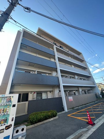 シェリールコートの外観