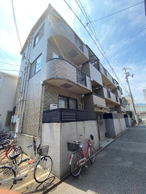 セントマルク若松の外観