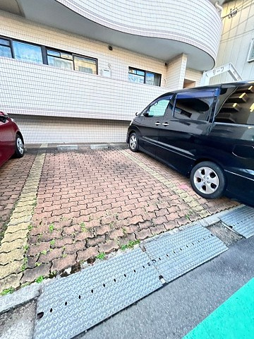 サーフ北口の外観