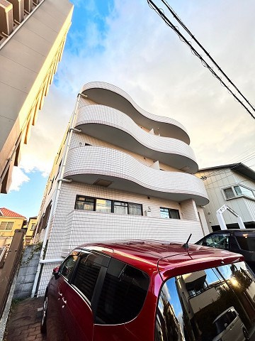 サーフ北口の外観