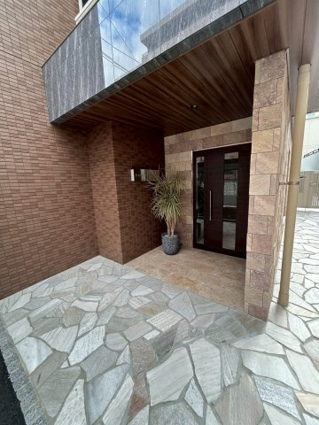 シェルメール住吉本町のエントランス