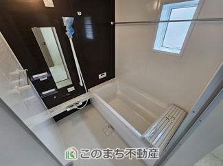 【浴室】 | リナージュ宇都宮市横山25-1期　1号棟 | 同社施工物件の写真です。※建具やフローリング、その他仕様が異なる場合がございます。