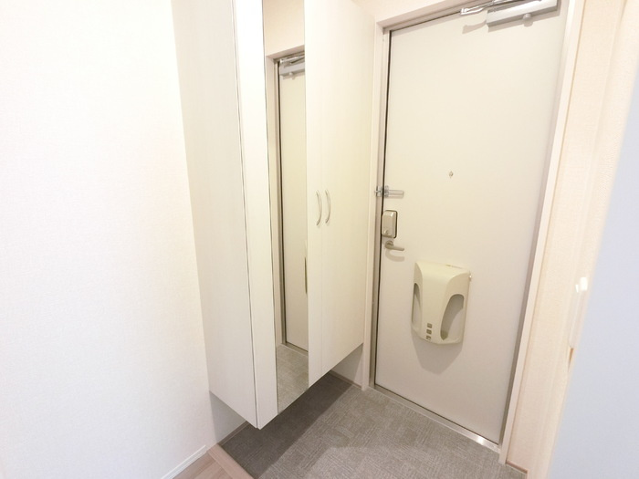 ソレアードの玄関