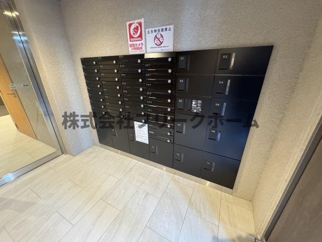 武蔵野市境４丁目の賃貸マンションのロビー