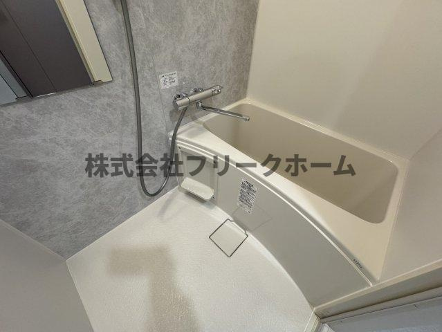 武蔵野市境４丁目の賃貸マンションの浴室