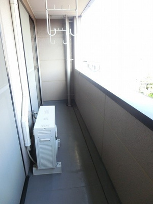 【バルコニー】 | コンフォールヴィラ | ※別部屋参考写真