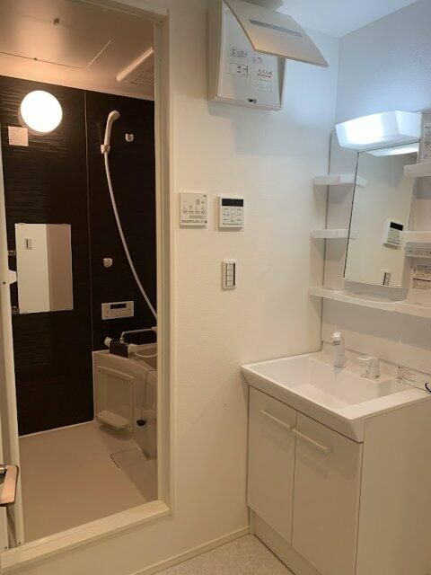 カインドネス赤羽の独立洗面台