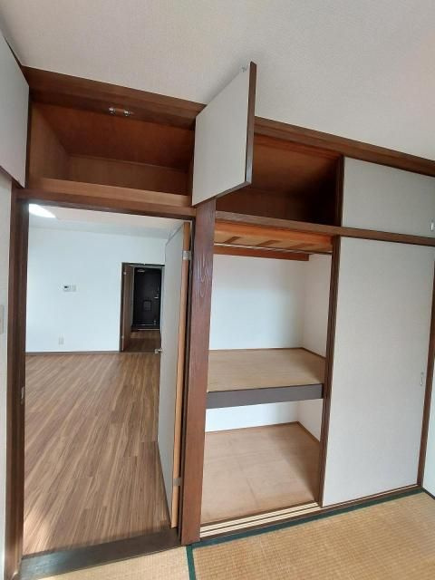 櫻井興産グランデマンションの収納