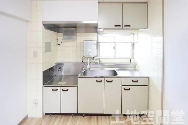 ビレッジハウス則松5号棟のキッチン|ビレッジハウスの同一物件・同一タイプの間取りの写真です