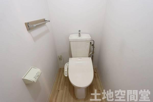 ビレッジハウス則松3号棟のトイレ|ビレッジハウスの同一物件・同一タイプの間取りの写真です