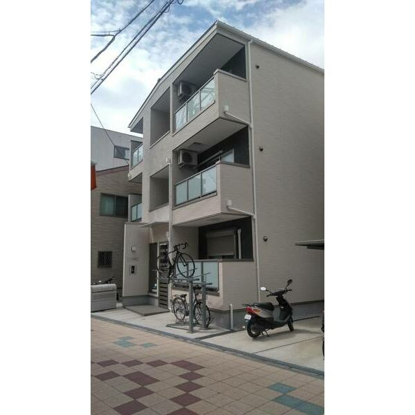 ベストワン清水丘の外観