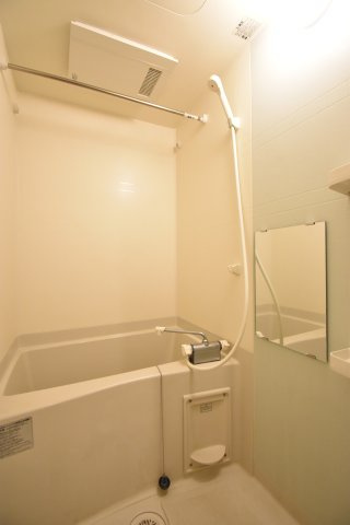 ベストワン清水丘の浴室