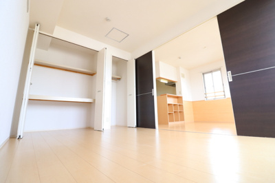 【居間・リビング】 | サン・クレストコート