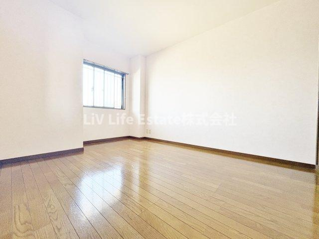 ウメジュネスの寝室