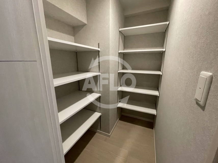 ベイ・グランデ弁天町　波除小学校の収納|ベイ・グランデ弁天町　シューズインクローゼット