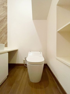 【洋室】 | レジデンシャル芦屋 | 洋室8帖（南向き）
