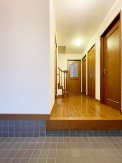 【洋室】 | レジデンシャル芦屋 | 洋室8.6帖（中庭側）
