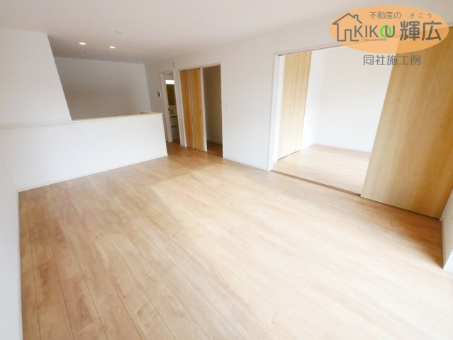 【居間・リビング】 | 加古川市西神吉町岸（全4棟）2号棟 | 同社施工例です。