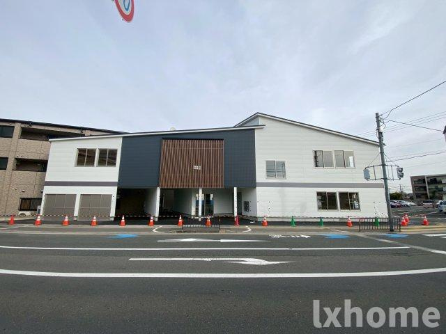 吹田市山田東店4丁目舗の外観|きれいな外観です