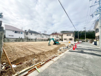 【前面道路含む現地写真】 | 浜寺諏訪森町西４丁　売土地　全５区画 | ファミリーマートまで徒歩１０分！ウエルシアまで徒歩８分！エディオンまで徒歩１０分！お買い物に便利な立地です♪