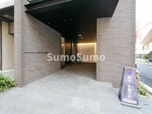 パークアクシス大阪新町のエントランス