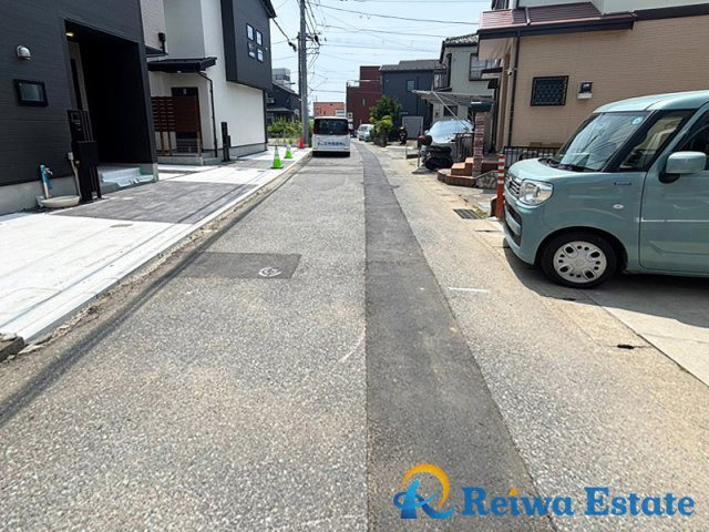 新築戸建　茅ヶ崎市柳島1丁目の前面道路含む現地写真