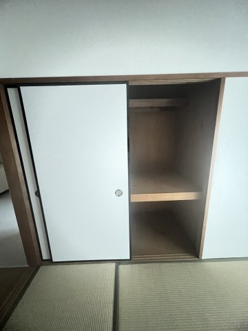 ハイツ仏天垣の収納
