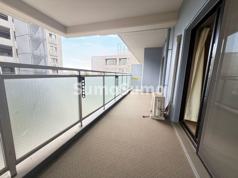 フォルザ住吉　Ｎ棟のバルコニー