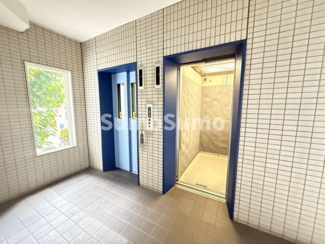 フォルザ住吉　Ｎ棟のロビー