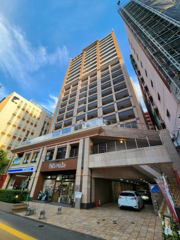 ディー・ウイングタワーの外観