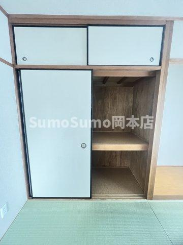 ハイツ仏天垣の収納|たっぷりとした収納スペースです