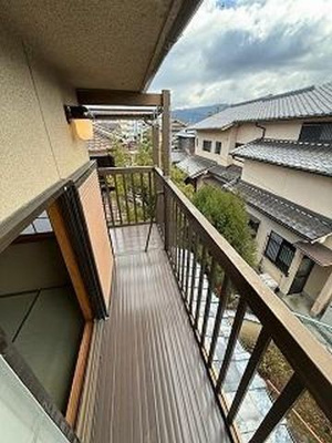 【バルコニー】 | 山科区御陵鴨戸町　中古戸建
