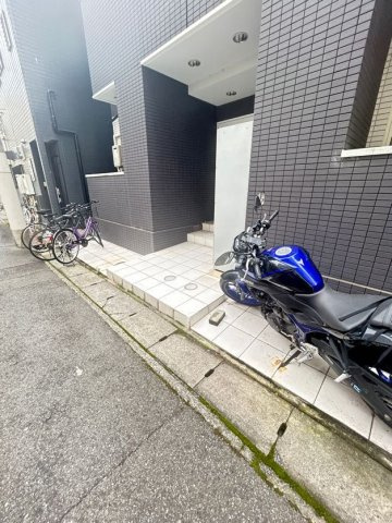 パイン神戸三宮の外観
