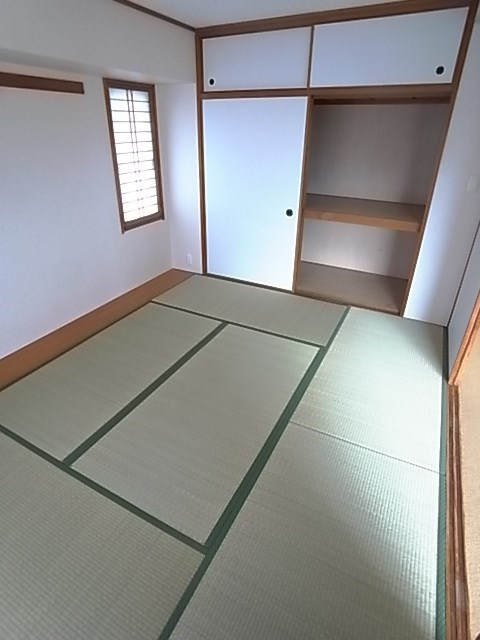 パーク・ハイム六甲八幡町の和室