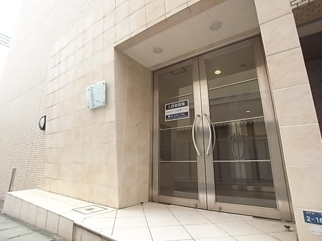 ドミール春日野道Nのエントランス