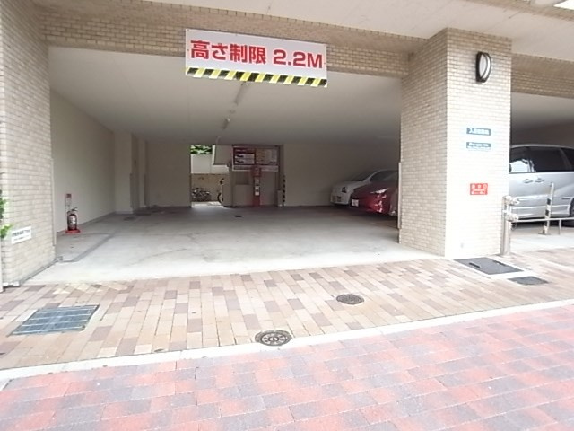 ドミール春日野道Nの外観