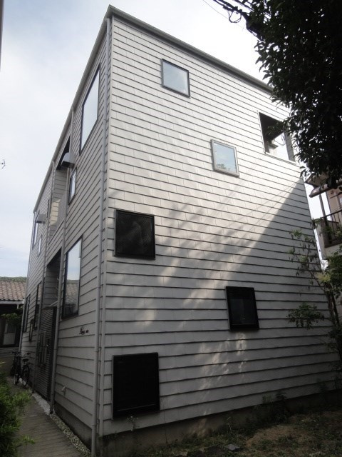 パロス山本通りの外観