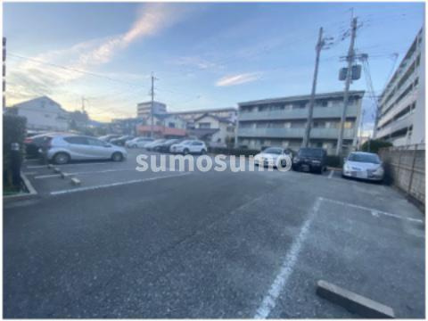フォレステージュ武庫之荘の駐車場|駐車場完備です